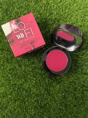 🆕 Urban Decay Lo Fi Lip Mousse in Noise